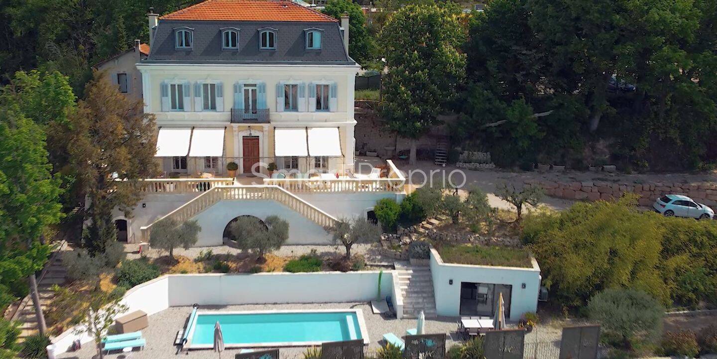Maison à vendre, 350m², GREOUX LES BAINS