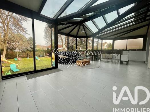 Maison à vendre 604 000 € 7 pièces 4 chambres 190 m² 750 m² de terrain Vaucelles Taverny 95150