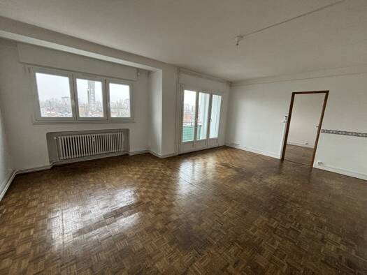 Appartement à louer 770 € 3 pièces 2 chambres 76 m² 5ème étage Centre Ville-Faubourg Saint Lazare Maubeuge 59600
