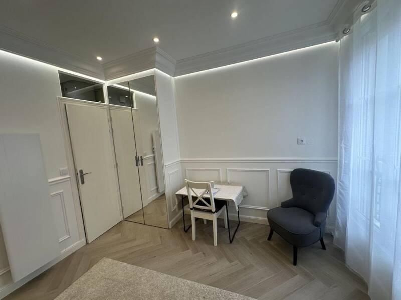 Maison à louer, 16m², PARIS 14E