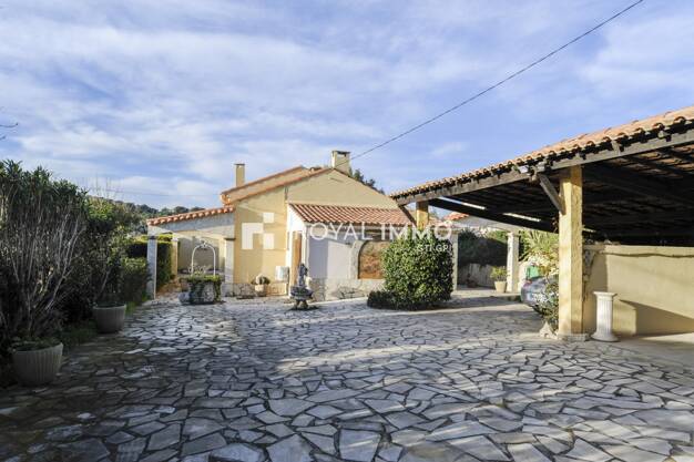 Maison à vendre 430 000 € 5 pièces 3 chambres 94 m² 600 m² de terrain Centre Ville-Peyron La Seyne sur Mer 83500