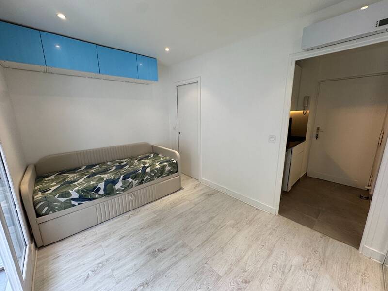 Maison à louer, 17m², PARIS 20E