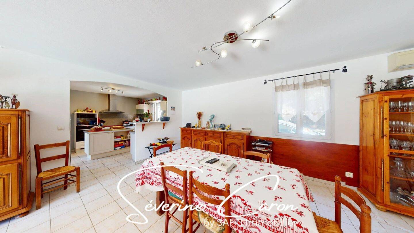 Maison à vendre, 121m², SAINTE ANASTASIE SUR ISSOLE