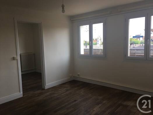 Appartement à louer 829 € 2 pièces 1 chambre 42,9 m² 2ème étage Sartrouville 78500