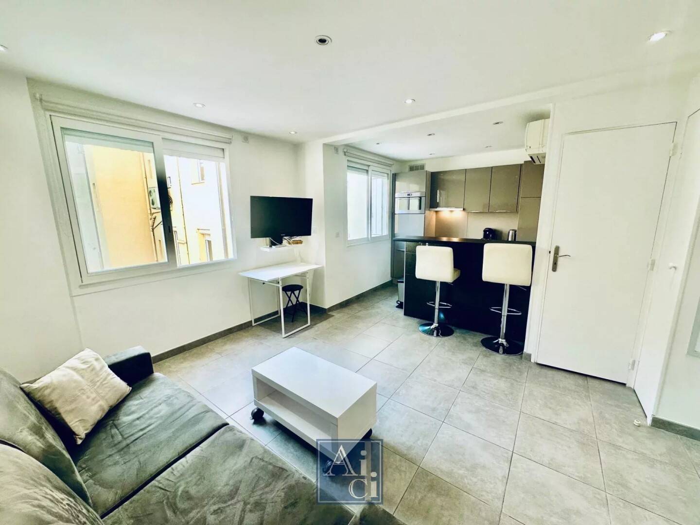 Maison à louer, 22m², CANNES