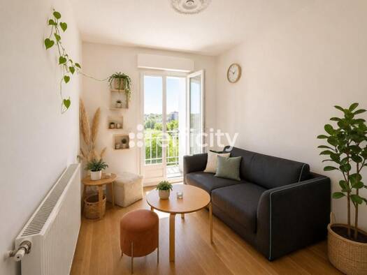 Appartement à vendre 93 500 € 2 pièces 1 chambre 42,57 m² 8ème étage Ergue Armel Quimper 29000