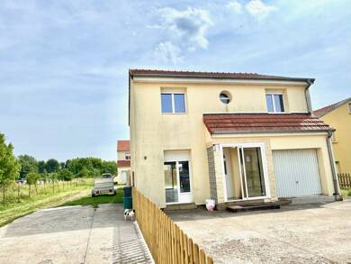Maison à louer 1 150 € 5 pièces 4 chambres 122 m² Verny 57420