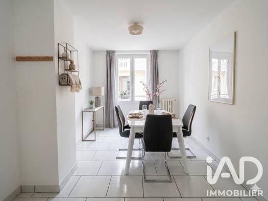 Appartement à vendre 149 900 € 3 pièces 1 chambre 58,18 m² Étage 1/2 Bourgogne-Pasteur Orléans 45000