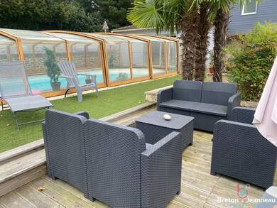 Maison à vendre 299 650 € 4 pièces 3 chambres 136 m² 1 096 m² de terrain Nord Est Mayenne 53100