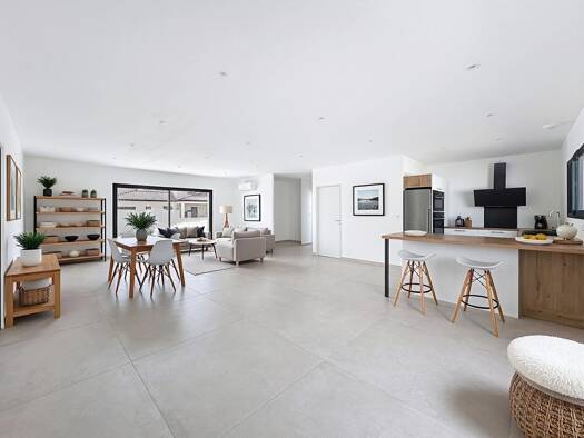 Maison de plain-pied à vendre 349 000 € 4 pièces 3 chambres 117 m² 480 m² de terrain Est Le Péage-de-Roussillon 38550