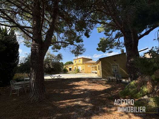 Villa à vendre 395 000 € 6 pièces 4 chambres 176 m² 1 100 m² de terrain Creissan 34370
