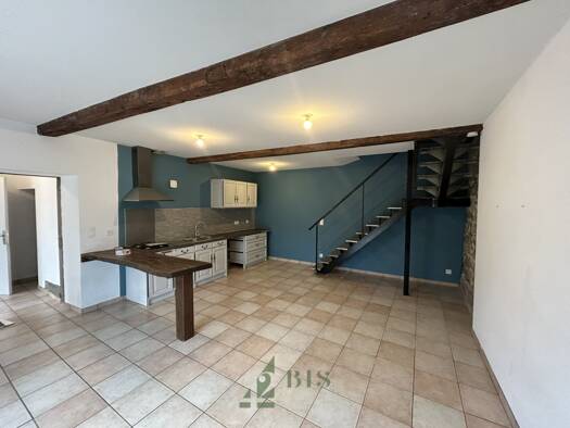 Triplex à louer 650 € 4 pièces 3 chambres 115 m² RDC Arcon 42370