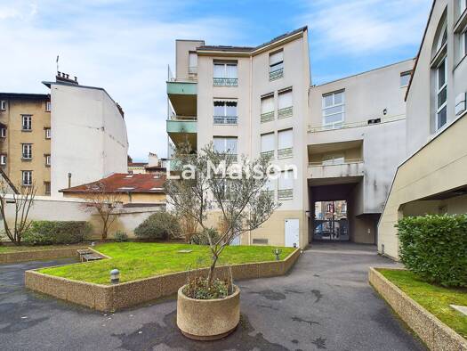 Duplex à vendre 273 000 € 4 pièces 3 chambres 80,87 m² Étage 4/4 Tour Eiffel-Marie-Paul Bert Aulnay-sous-Bois 93600