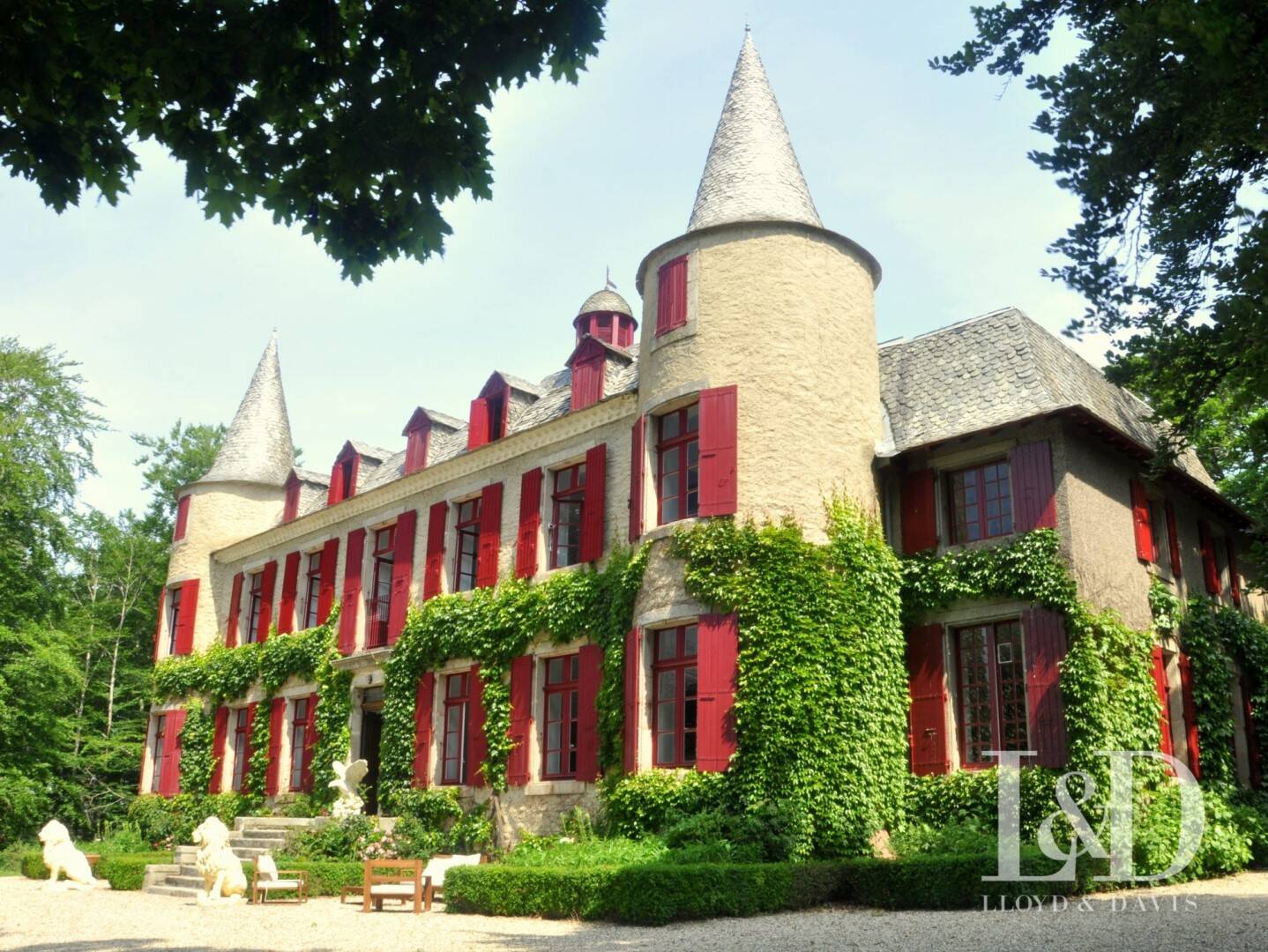Maison à vendre, 660m², SAINT PIERRE DE TRIVISY