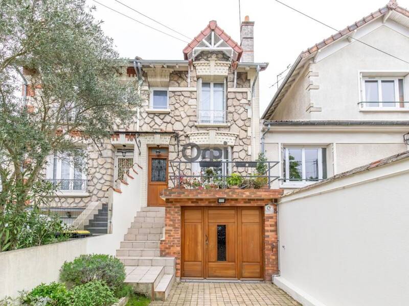 Maison à vendre, 117m², SAINT MAUR DES FOSSES