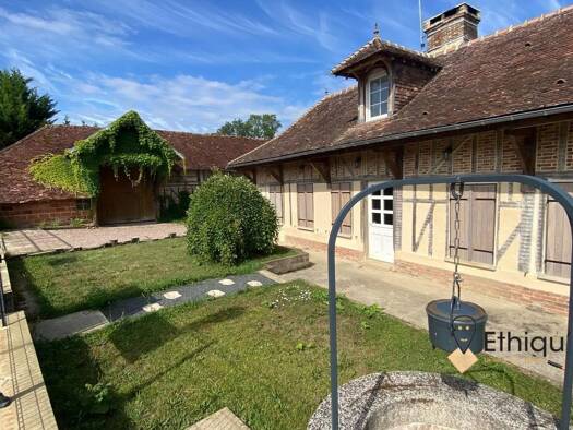 Maison à vendre 265 000 € 7 pièces 5 chambres 140 m² 2 188 m² de terrain Villy-le-Maréchal 10800