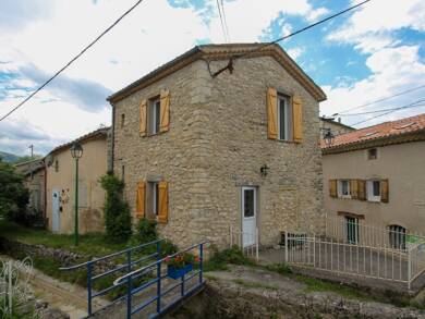 Villa à vendre 118 000 € 2 pièces 1 chambre 48 m² 81 m² de terrain Eygalayes 26560