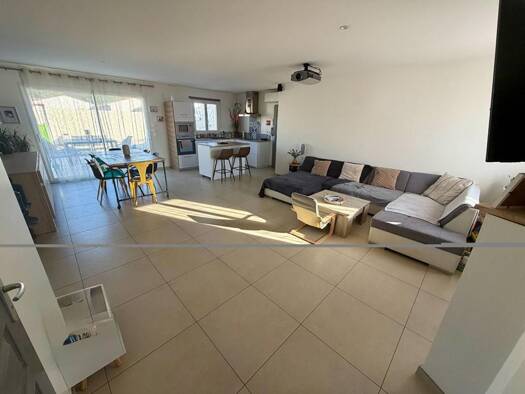 Maison à vendre 299 900 € 5 pièces 3 chambres 92 m² 355 m² de terrain Semussac 17120