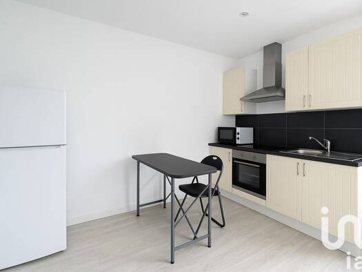 Appartement à vendre 85 000 € 1 pièce 22 m² RDC/1 Montconseil Corbeil-Essonnes 91100