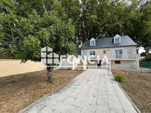 Maison à louer 1 250 € 4 pièces 3 chambres 93 m² Nazelles-Négron 37530