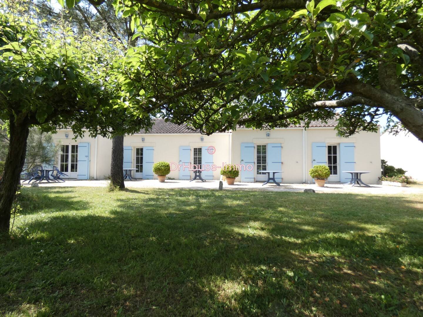 Maison à vendre, 900m², LE GRAND VILLAGE PLAGE