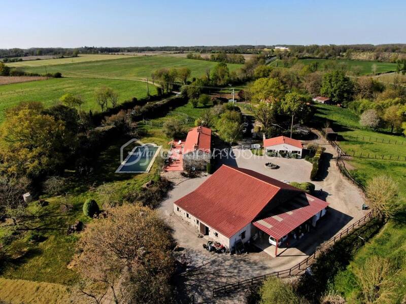 Maison à vendre, 200m², LES LUCS SUR BOULOGNE