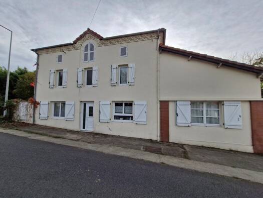 Maison à vendre 139 000 € 5 pièces 4 chambres 152,2 m² 999 m² de terrain Mugron 40250