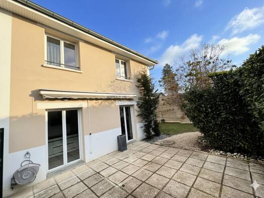 Maison à vendre 430 000 € 4 pièces 3 chambres 81 m² Saint-Jean-de-Gonville 01630