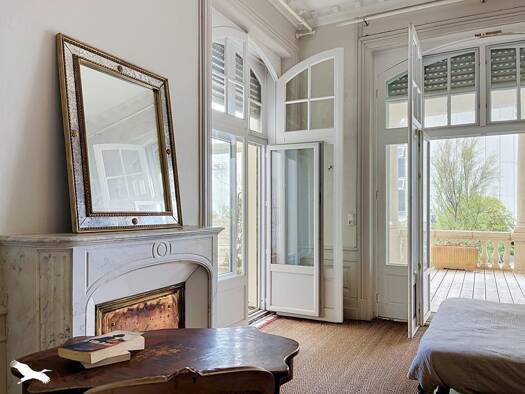Appartement à vendre 945 000 € 3 pièces 2 chambres 105 m² RDC/3 Biarritz 64200