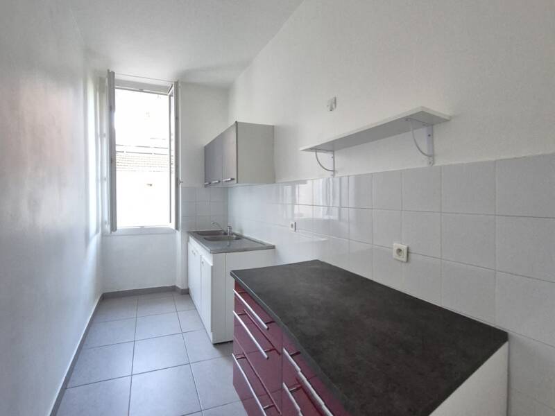 Maison à louer, 46m², MARSEILLE 5E