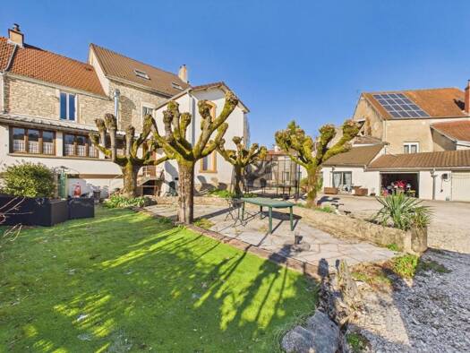 Duplex à vendre 750 000 € 12 pièces 6 chambres 410 m² Étage 2/2 Velars-sur-Ouche 21370