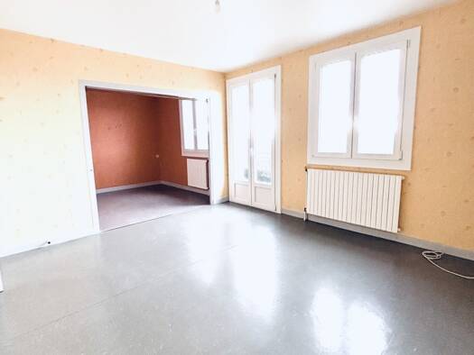 Maison à vendre 158 000 € 5 pièces 4 chambres 98 m² 361 m² de terrain Pierrefort 15230