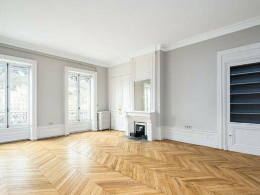 Espace bureau à louer 13 048 € 255 m² de bureaux divisible de 110 m² à 255 m² Palais Royal Paris 1er arrondissement 75001