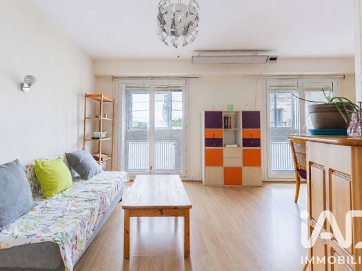 Appartement à vendre 218 000 € 5 pièces 3 chambres 80 m² RDC La Fontaine Blanche Savigny-sur-Orge 91600