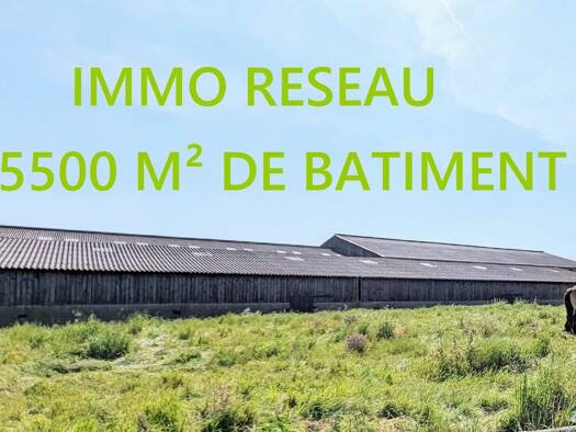 Immeuble à vendre 250 000 € 5 500 m² Centre Ville Saint-Hilaire-de-Riez 85270