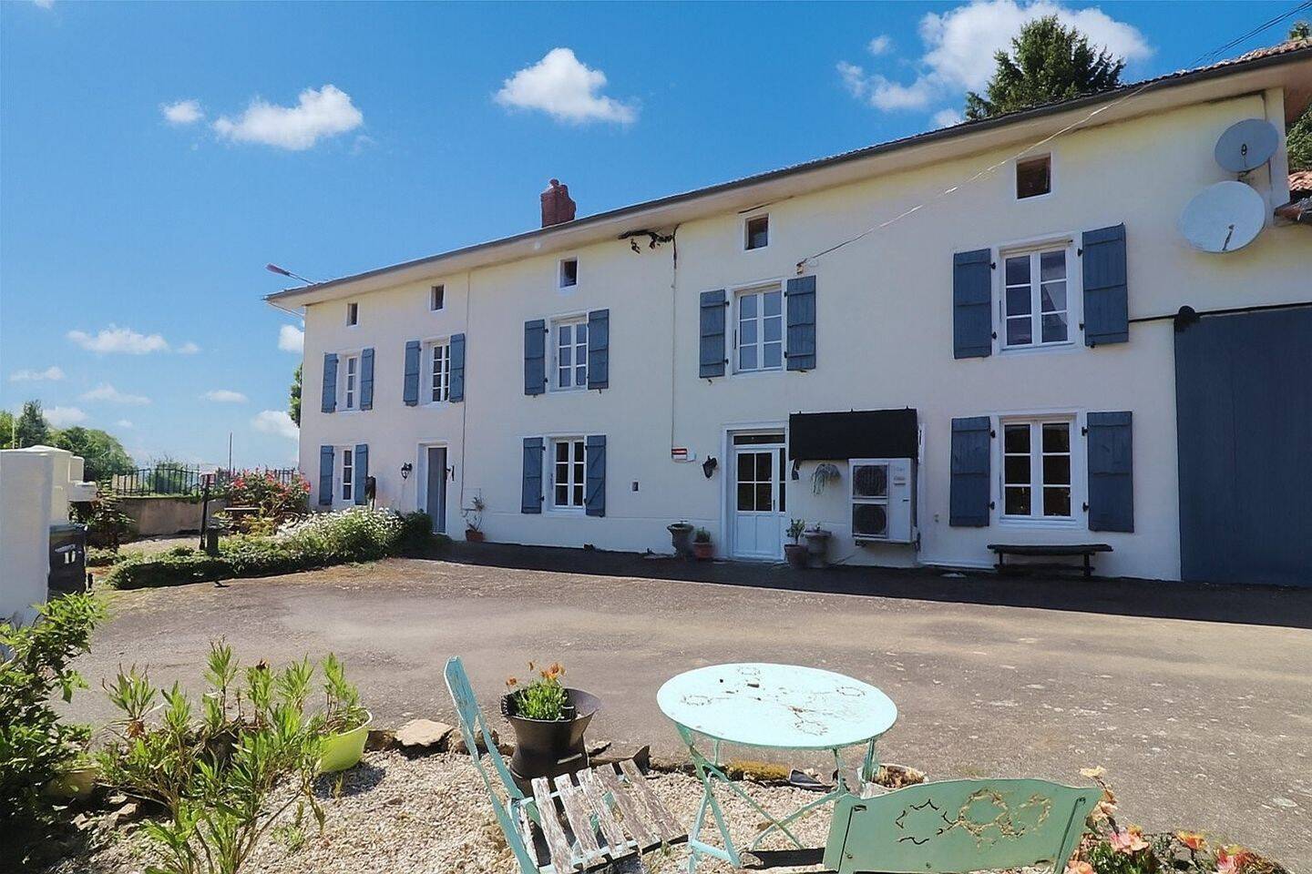 Maison à vendre, 213m², ORADOUR SUR VAYRES