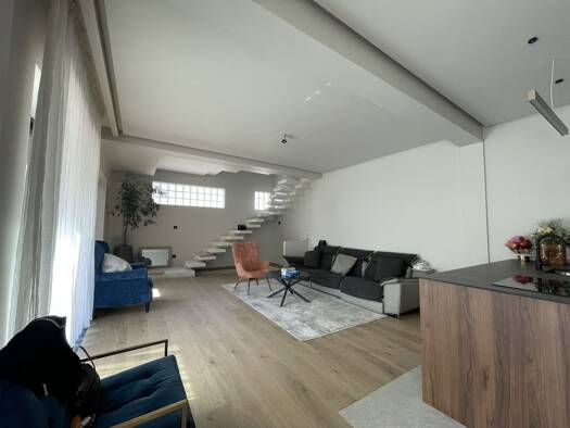Maison à vendre 479 000 € 6 pièces 4 chambres 114,57 m² 265 m² de terrain Bondy 93140