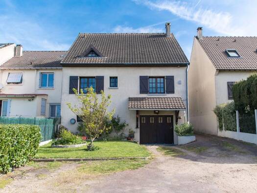 Maison à vendre 349 900 € 6 pièces 4 chambres 120 m² 600 m² de terrain Carouge Joncs Marins Brétigny-sur-Orge 91220