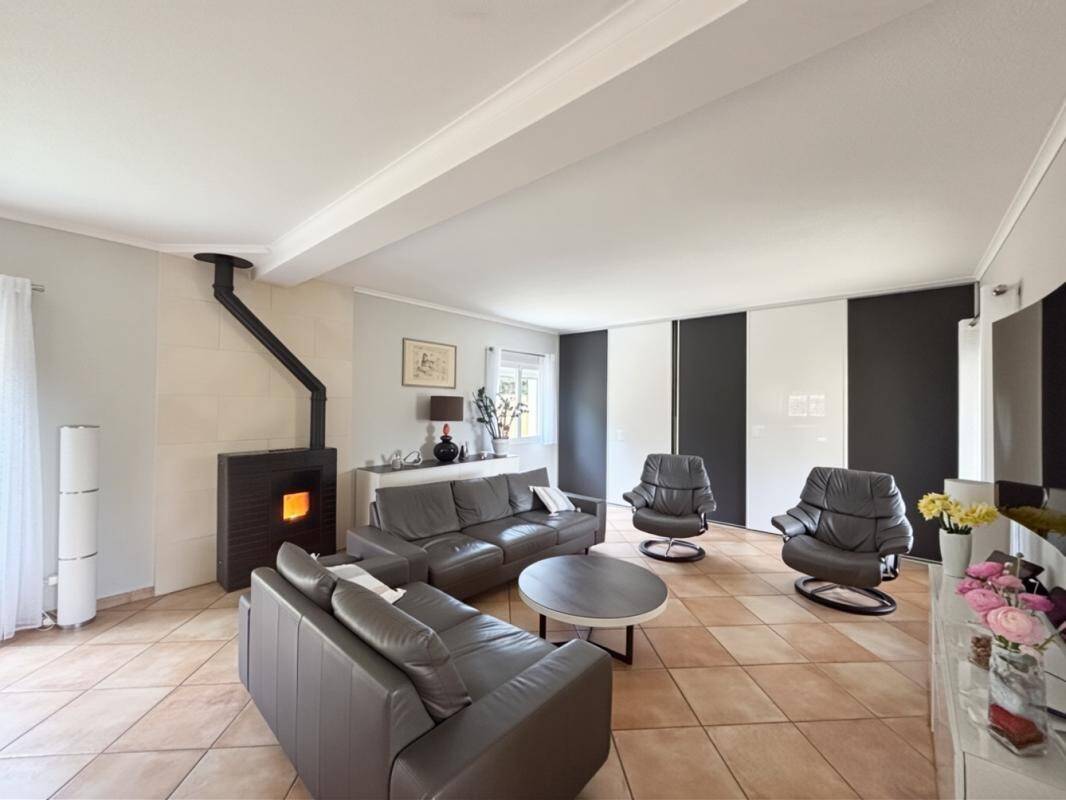 Maison à vendre, 180m², MONTFRIN