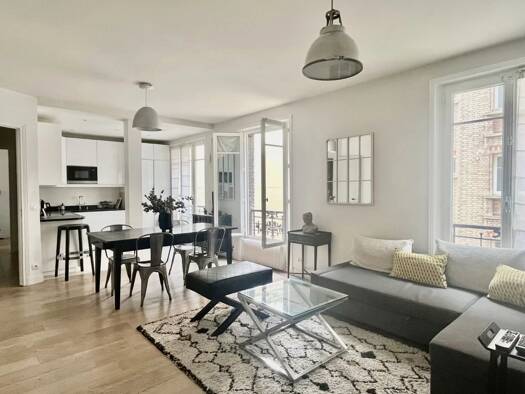 Appartement à louer 2 690 € 3 pièces 2 chambres 72 m² 2ème étage Parc d'Orléans Neuilly-sur-Seine 92200