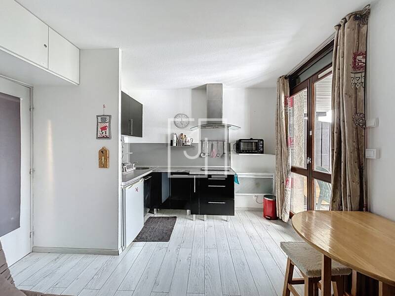 Maison à vendre, 21m², UVERNET FOURS