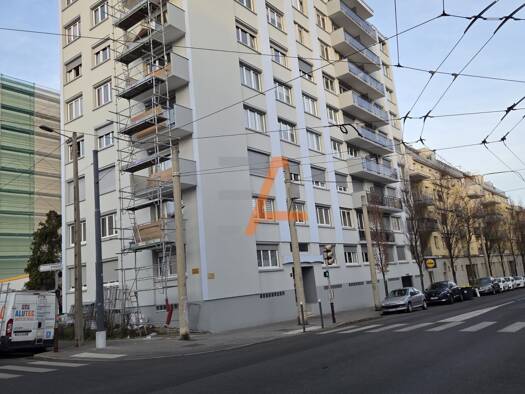 Appartement à vendre 115 000 € 5 pièces 3 chambres 105 m² Étage 3/9 Badouillère-Saint Roch-Valbenoîte Saint-Étienne 42100