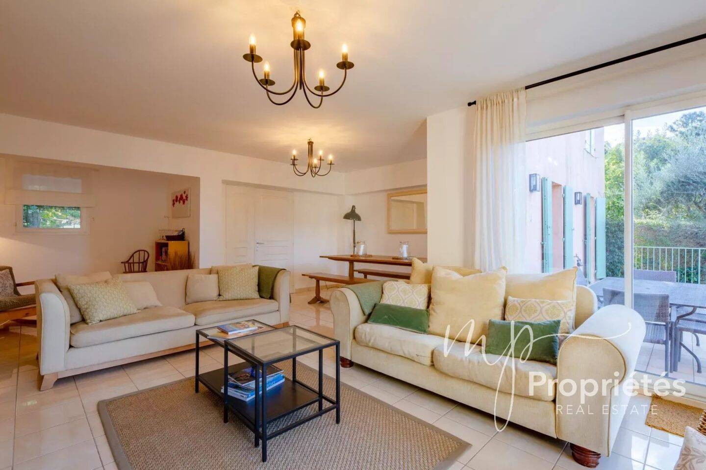 Maison à vendre, 147m², RAYOL CANADEL SUR MER