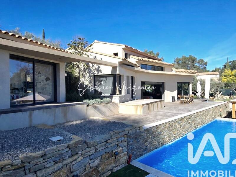 Maison à vendre, 147m², SOLLIES VILLE