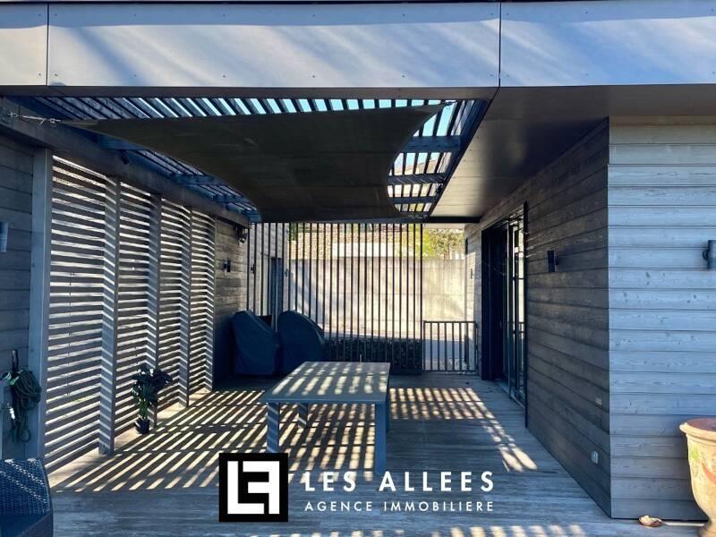 Maison à vendre, 226m², GRIGNAN