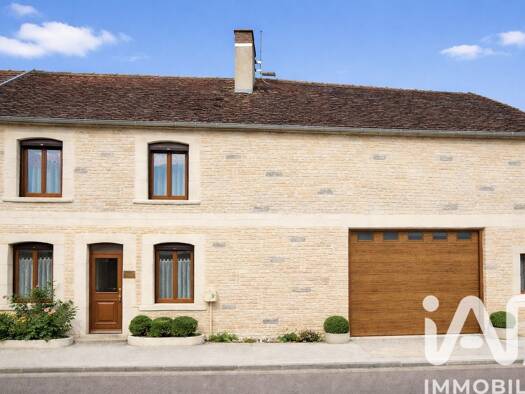 Maison à vendre 123 000 € 6 pièces 4 chambres 152 m² 340 m² de terrain Thieffrain 10140