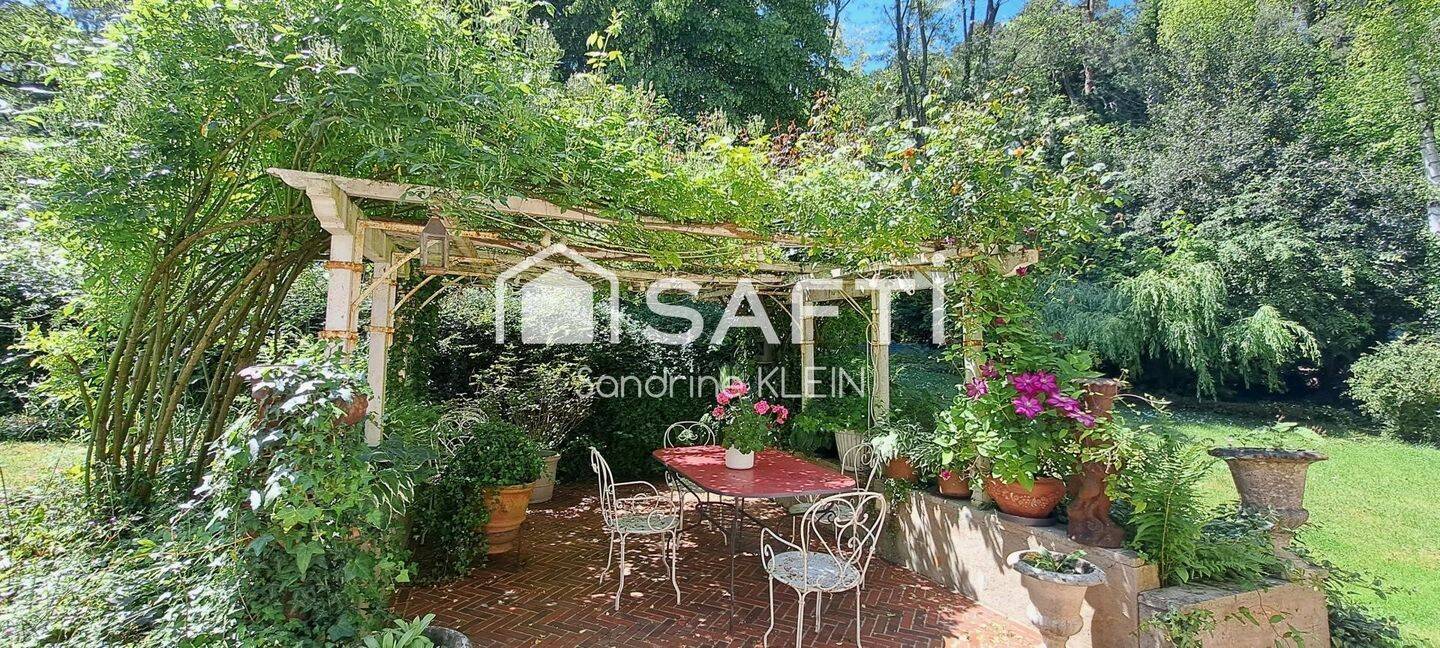 Maison à vendre, 300m², FERRIERES EN GATINAIS