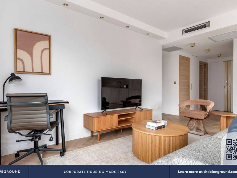 Maison à louer, 81m², PARIS 16E