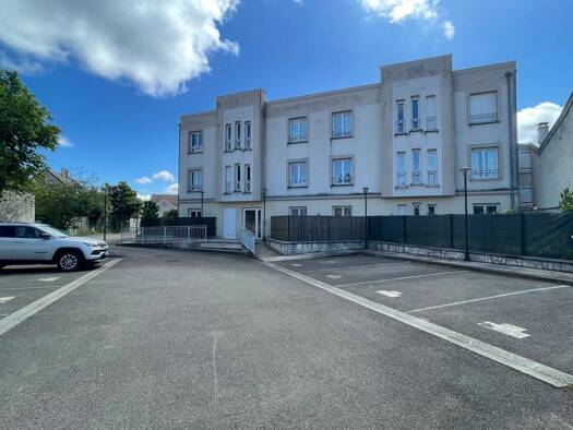 Appartement à vendre 195 000 € 3 pièces 2 chambres 62,8 m² 2 étages Villejust 91140