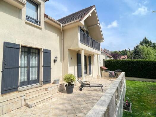 Maison à vendre 430 000 € 5 pièces 4 chambres 169 m² 558 m² de terrain Saint-Jean-de-Beauregard 91940